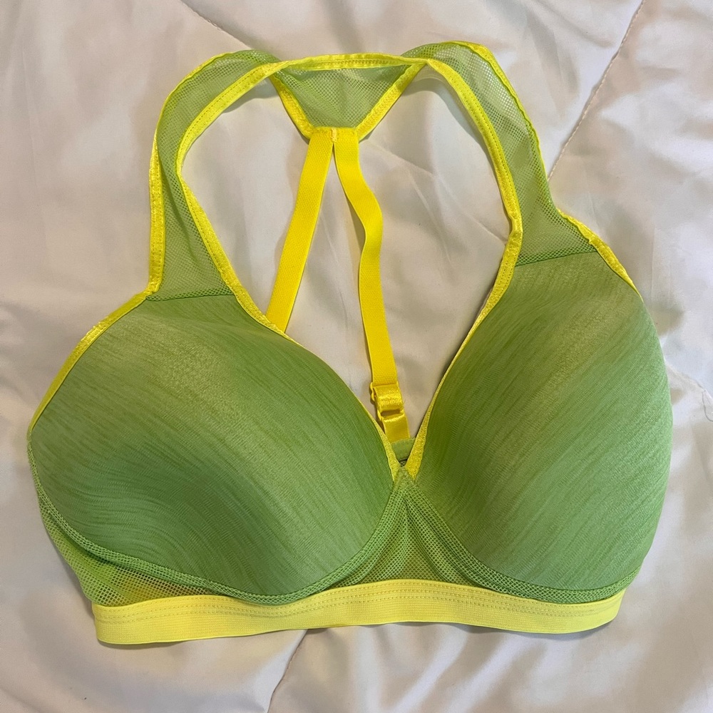 Wacoal sports bra 34D